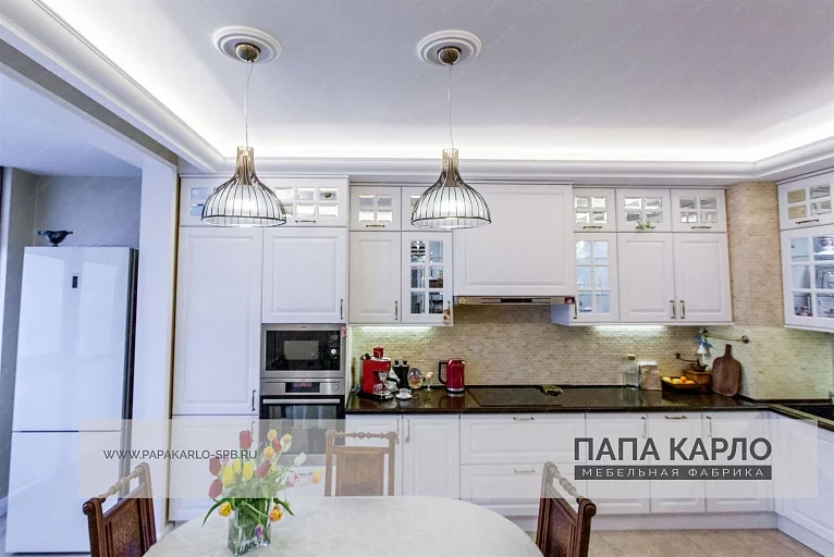 Светлая современная кухня на Приморском проспекте купить кухню в Спб за По запросу